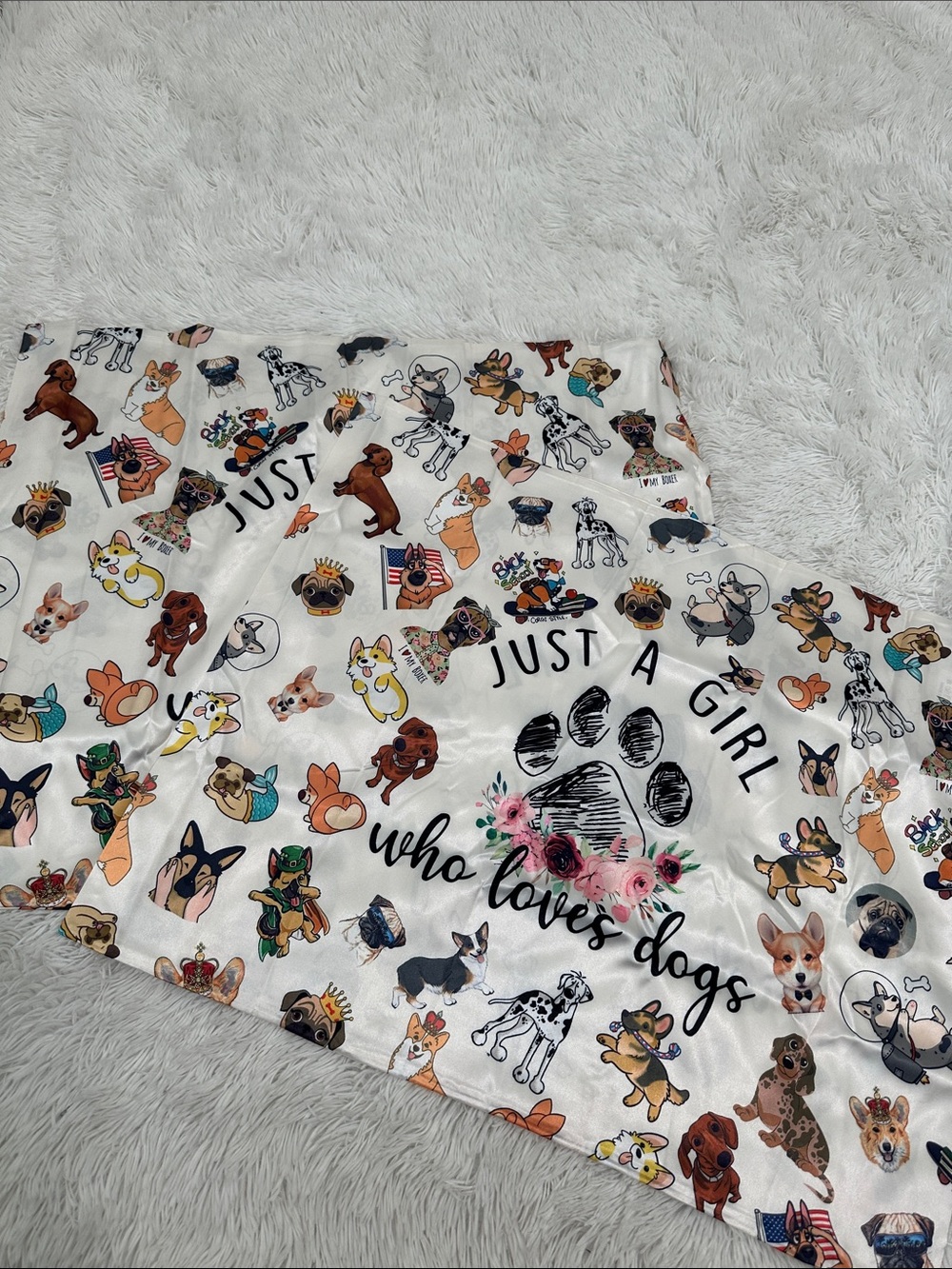 ❤️ NWOT Set of 2 Satin Standard Size Zip Up Pillow Cases